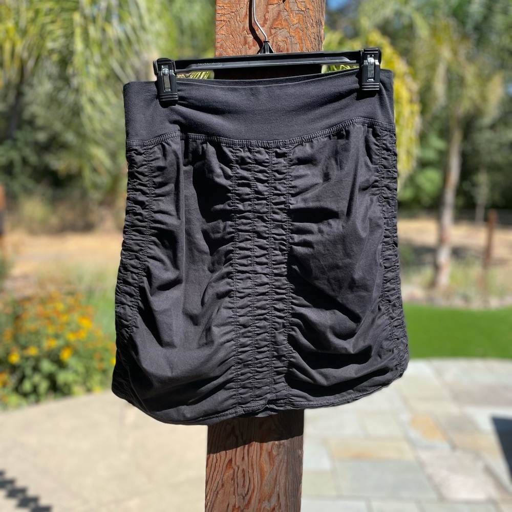 XCVI Wearables Skirt - Black - size Small